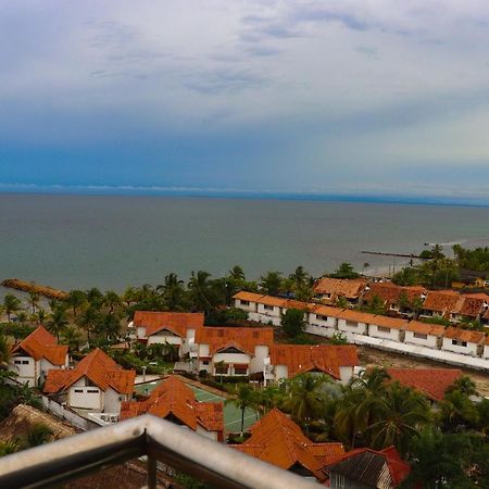 Отель Arenillas Del Mar Толу Экстерьер фото