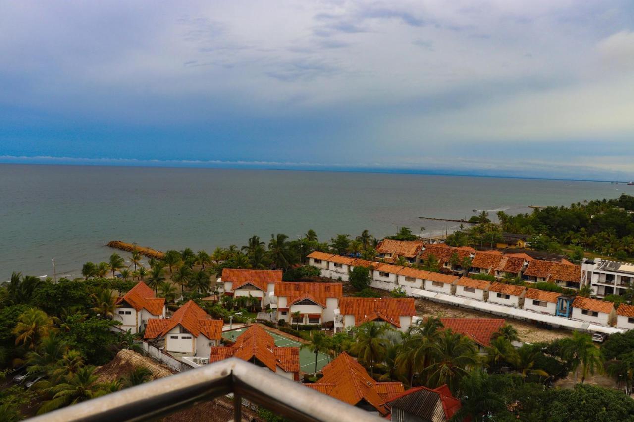 Отель Arenillas Del Mar Толу Экстерьер фото