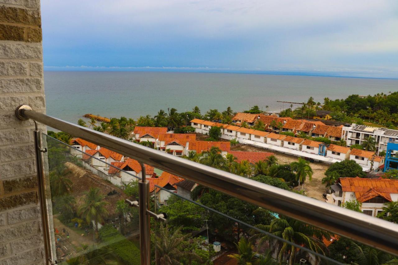 Отель Arenillas Del Mar Толу Экстерьер фото