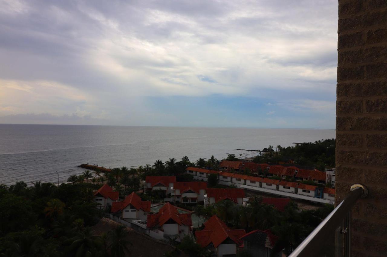 Отель Arenillas Del Mar Толу Экстерьер фото